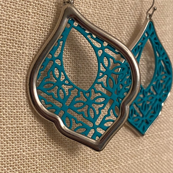 🫶🏼Unique Turquoise & Silver 2” Earrings - Picture 4 of 6